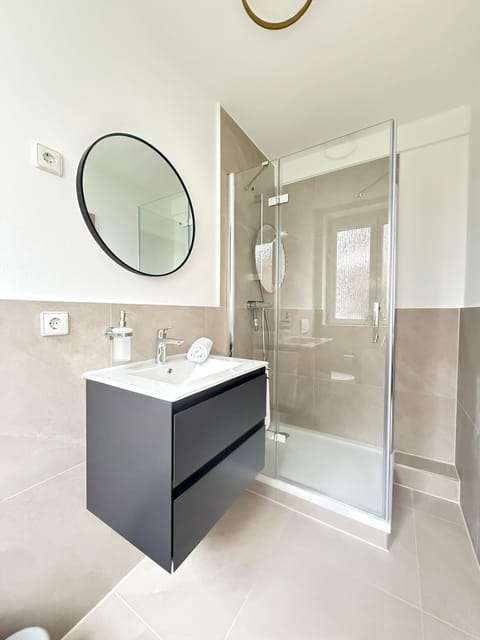 Scharnhäusle 8 - Apartment with kitchenette Ostfildern Apartment in Esslingen