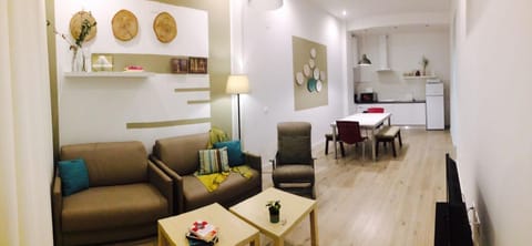TV and multimedia, Dining area