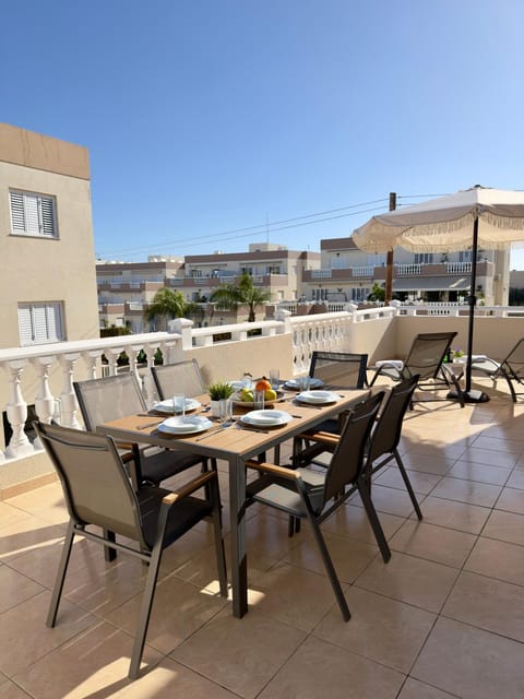 Patio, Day, View (from property/room), Balcony/Terrace, Seating area