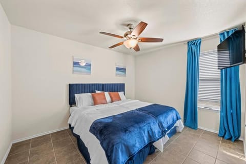 NEW Killeen 8-10 Bd sleeps max 10 ppl 5 min to Fort Hood Families Groups Pets Ok - Professionally Managed by Stay Albatross House in Killeen