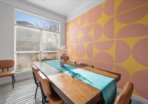 NEW! Stylish Home Arcade & Fireplace Sleeps 10 House in Cedar Park