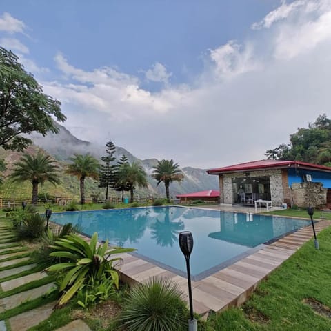 Mountain view, Swimming pool