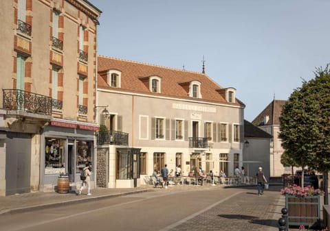 Property building, Balcony/Terrace