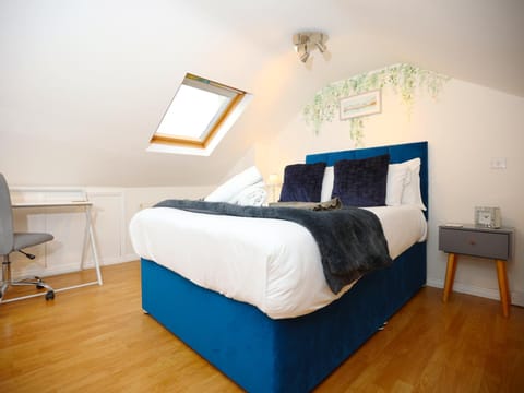 Bed, Bedroom