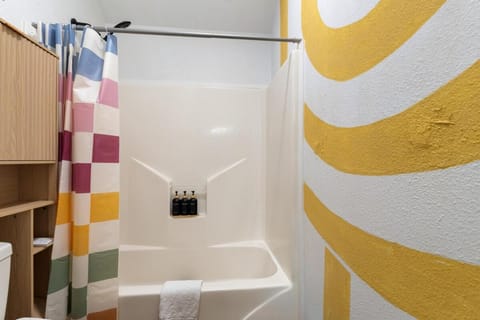 Sunset Spur the Cozy Cabin Under the Stars Cabin in Hudson Bend