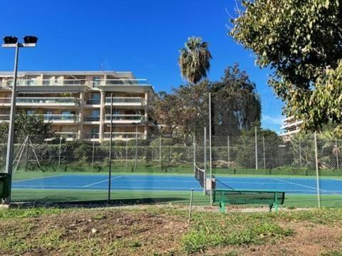 Nice Seaside Appartement with Pool and Tennis Apartment in Cagnes-sur-Mer