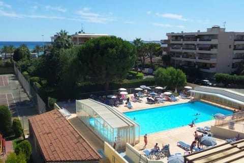 Nice Seaside Appartement with Pool and Tennis Apartment in Cagnes-sur-Mer