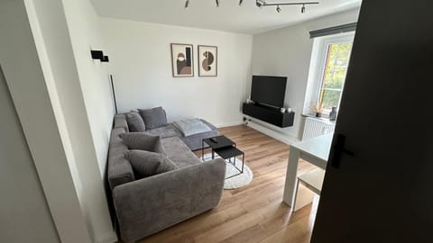 TV and multimedia, Living room, Dining area