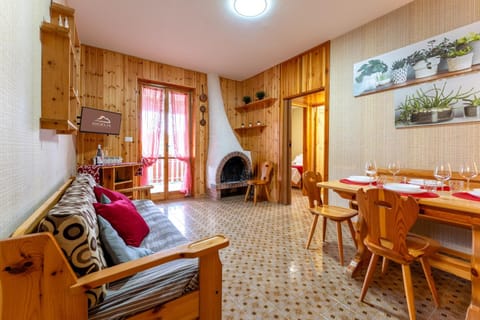 TV and multimedia, Living room, Dining area, internet