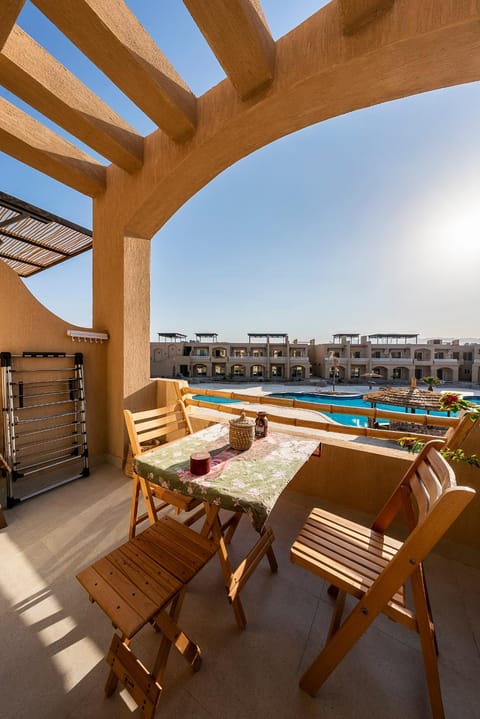 Patio, Natural landscape, View (from property/room), Pool view, Swimming pool, sunbed