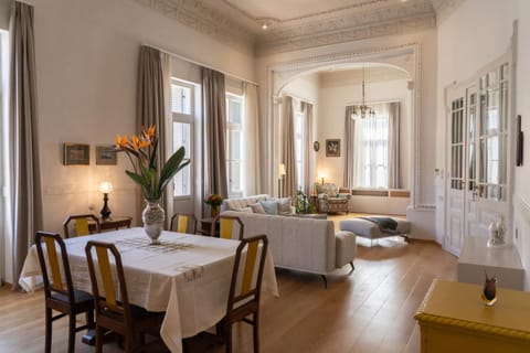 Historic 1930s Mansion on Chalidon with Garden Villa in Chania