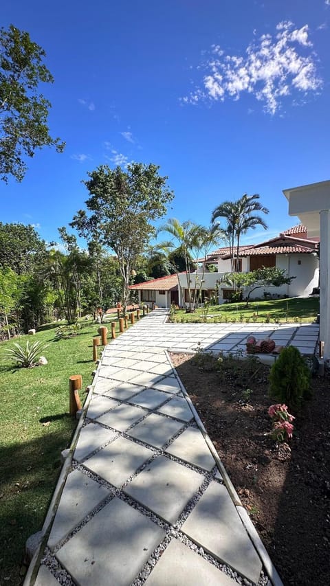 Property building, Day, Natural landscape, Garden, Garden, Garden view