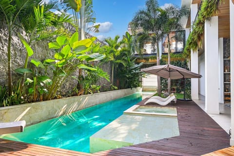Patio, Swimming pool
