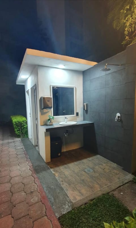 Hermoso departamento en Tequesquitengo alberca jacuzzi y acceso al lago Apartment in Tequesquitengo