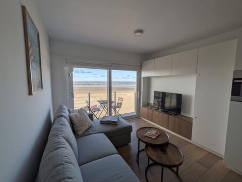 Zeezicht studio met aparte slaaphoek Apartment in Knokke-Heist