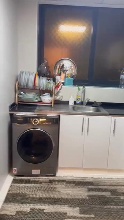 غرفة نوم بحمام مشترك Hostel in Ajman