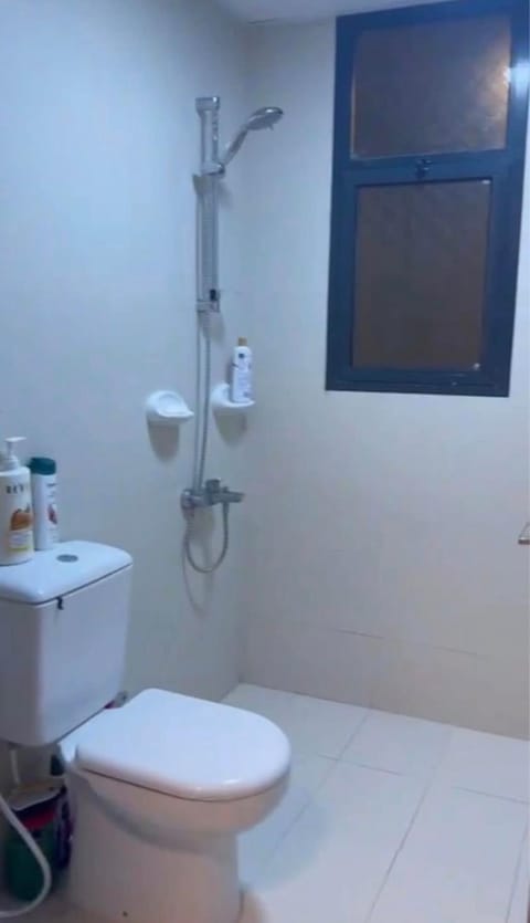 غرفة نوم بحمام مشترك Hostel in Ajman
