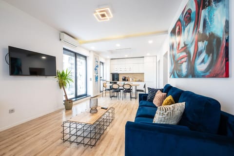 TV and multimedia, Living room