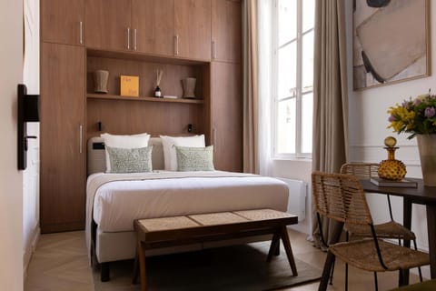 Bed, Bedroom