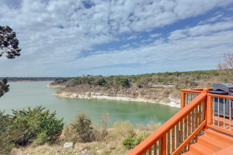 Panoramic Lake Belton Views Home Near Marina House in Rio Grande