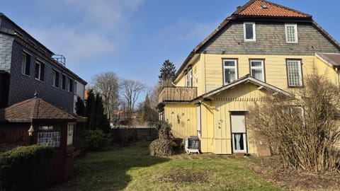 Property building, Spring, Garden