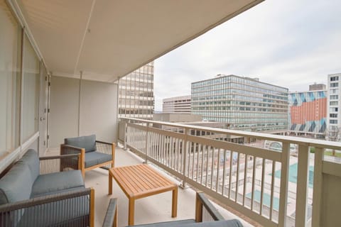 View (from property/room), Balcony/Terrace, Seating area