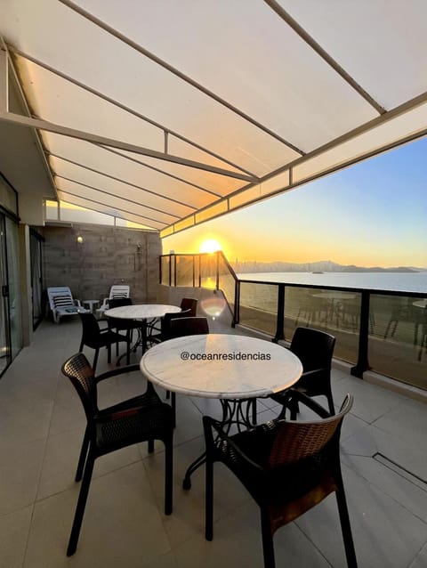 View (from property/room), Balcony/Terrace, Sea view