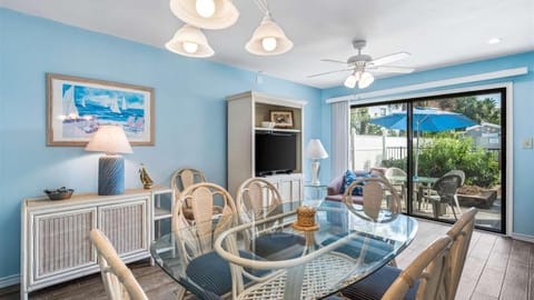 Shore Beats Work House in Destin