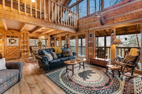 Secluded Retreat W Mtn Views Sleeps 6 Hot Tub House in Sevier County