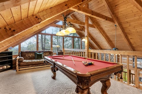 Secluded Retreat W Mtn Views Sleeps 6 Hot Tub House in Sevier County