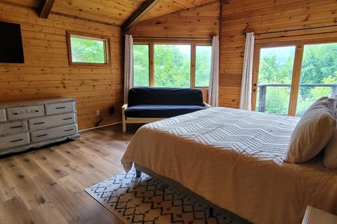 Spacious Cabin Sleep 10 Hot Tub Shared Pool Games Cabin in Pittman Center