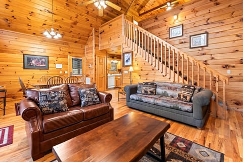 Cozy Cabin Sleeps 8 Catch-Release Fishing Pond Cabin in Sevier County