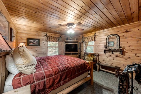 Upscale Cabin W Hot Tub Sleeps 22 Game Room Pool Cabin in Pigeon Forge