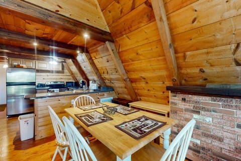 Cozy A Frame Cabin Sleep 8 Near Marina Deck Grill Cabin in Norris Lake