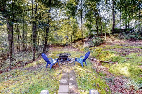 Homey Cabin W Hot Tub 2 Porches Pool Table Games Cabin in Sevier County