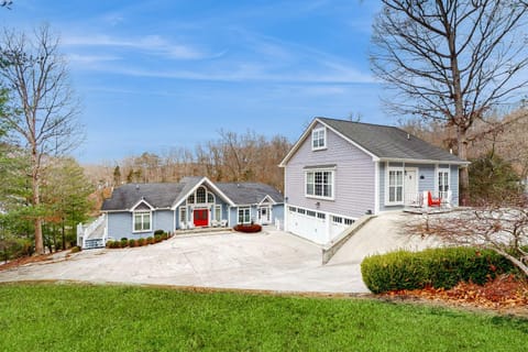 Lakefront Retreat N Norris Lake Dock W Slide Games House in Norris Lake