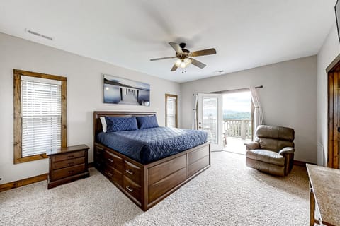 Norris Lake Getaway Sleep 10 Views Deck Boat Slip House in Norris Lake