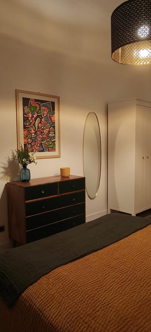 Artist Apartment Napoli center ampio ed elegante Apartment in Naples