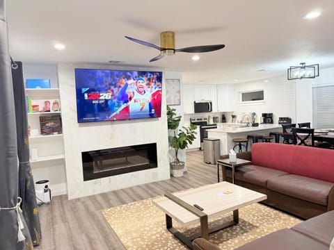 Cozy Lakeview Retreat Home House in Little Elm