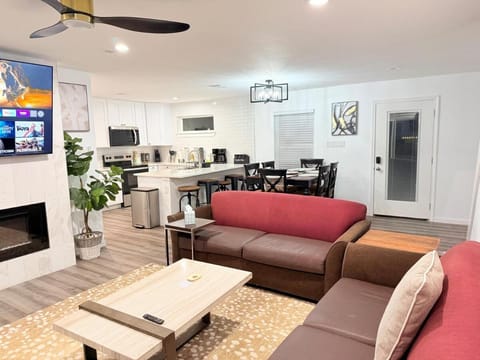 Cozy Lakeview Retreat Home House in Little Elm