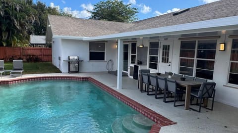 Luxury Equestrian Home Golf Cart to WEF House in Wellington