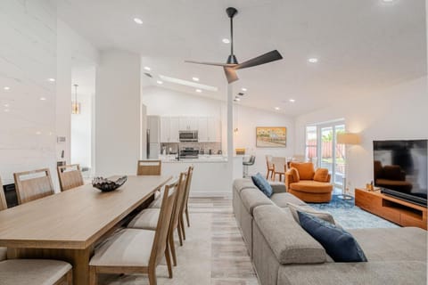 Luxury Equestrian Home Golf Cart to WEF House in Wellington