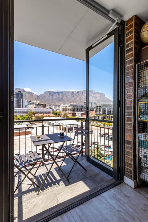 Property building, Day, View (from property/room), Balcony/Terrace, Living room, Seating area, Mountain view