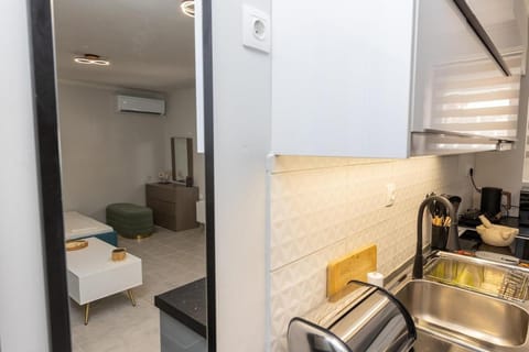 Little Gem in Piraeus Apartment in Piraeus Regional Unit, Greece