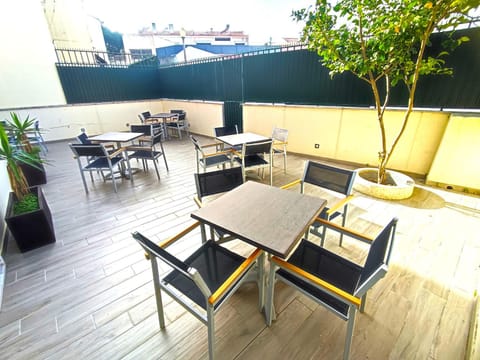 Patio, Balcony/Terrace, Seating area