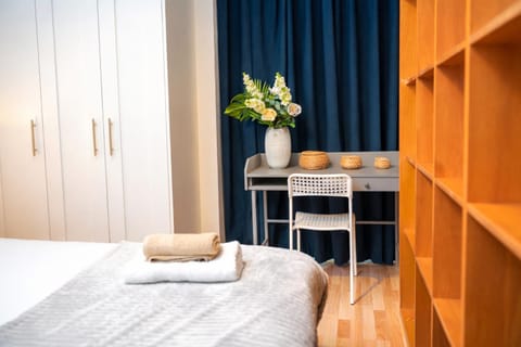 Bed, Photo of the whole room, Bedroom, towels, wardrobe