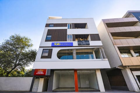 Property building, Facade/entrance