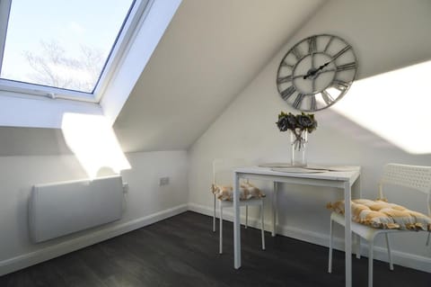 Stylish 1-Bedroom Loft Flat Apartment in Kirkcaldy