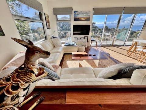 Spring, View (from property/room), Balcony/Terrace, Living room, Sea view