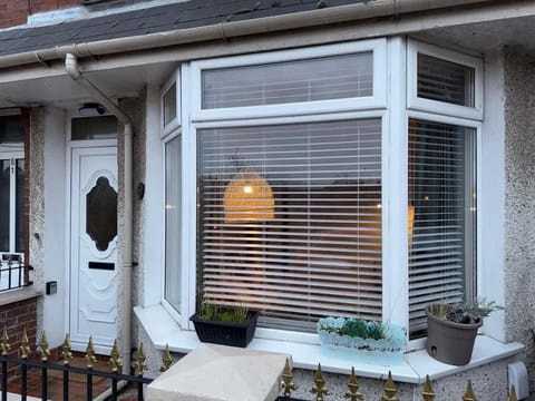 Central and Stylish Belfast City Home House in Belfast